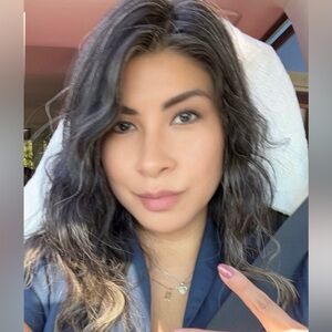 Meet your Posher, Noelia